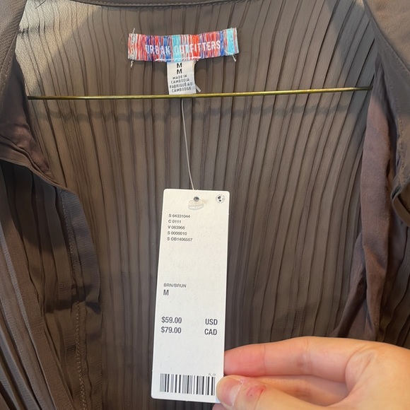 NWT Urban Outfitters Front Tie Top - Picture 2 of 5